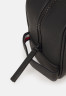 Tommy Hilfiger ESSENTIAL WASHBAG UNISEX Wash bag black ESSENTIAL WASHBAG UNISEX Сумка для стирки черный