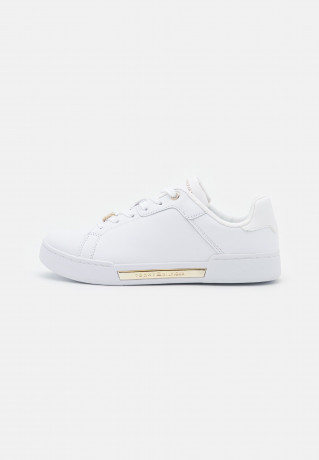 Tommy Hilfiger COURT Trainers white КОРТ Тренеры белый