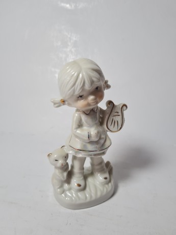 Винтажная статуэтка "Корейская девочка с котенком", 7см х 12см, Корея, 1960-70гг.