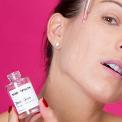 SkinDivision Berry Glow – 12 % AHA + 1 % BHA Glow Serum  Berry Glow 12% AHA + 1% BHA Сыворотка для сияния кожи