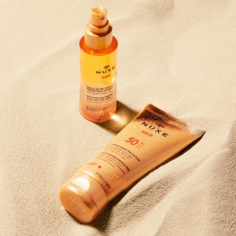 NUXE NUXE Sun Zartschmelzende milch mit hoher Schutzwirkung LSF 50 NUXE Солнцезащитное молочко с высокой степенью защиты SPF 50