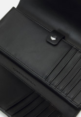 Tommy Hilfiger EMBLEM FLAP WALLET Wallet black КОШЕЛЕК С КЛАПАНОМ С ЭМБЛЕМОЙ Бумажник черный