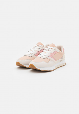Tommy Hilfiger ESSENTIAL RUNNER Trainers misty blush ESSENTIAL RUNNER — Кроссовки туманный румянец