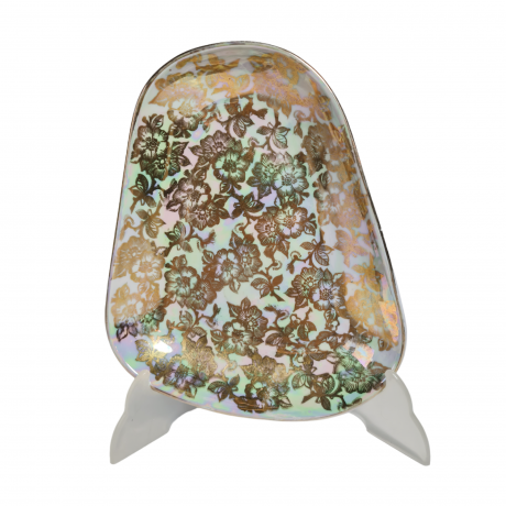 Тарелка декоративная винтажная Oscar Schlegelmilch, треугольная форма, золотистый декор, фарфор, 22,5 см, Германия, 1960-70гг.