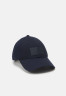 Tommy Hilfiger COAST CAP Cap space blue ПОБЕРЕЖНАЯ КЕПКА Кепка космический синий