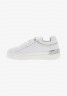 Tommy Hilfiger BASKETS Trainers white КОРЗИНЫ Кроссовки белый