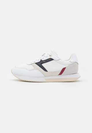 Tommy Hilfiger ESSENTIAL RUNNER Trainers white ESSENTIAL RUNNER — Кроссовки белый