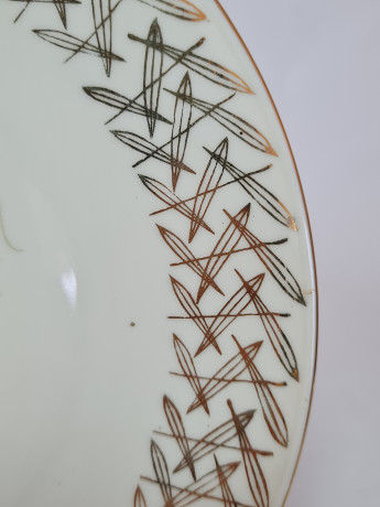 Чайное трио винтажное, белый фарфор с фиолетовым цветочным декором и позолоченным узором, Германия, 1960-70гг.