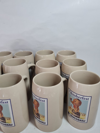 Немецкая пивная кружка винтажная Lovenbrau / Oktoberfest с изображением льва, керамика, 12 шт., 0.5 л, 15 см, Германия, 1970-80гг.