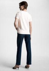 Tommy Hilfiger LOGO EMBROIDERY  Print T-shirt weathered white LOGO EMBROIDERY Футболка с принтом выветрившийся белый