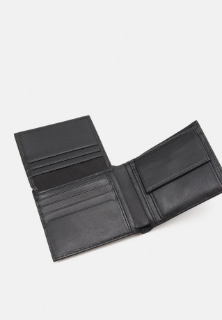 Tommy Hilfiger PREM FLAP AND COIN UNISEX Wallet black PREM FLAP AND COIN UNISEX Бумажник черный