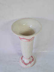 Ваза винтажная с цветочным декором, бело-розовая, фарфор, 27 x 13,5 см, Италия, 1960-1970гг.