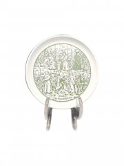 Тарелка декоративная винтажная Rosler / Tettau Bavaria &quot;Сбор винограда в монастырском саду&quot;, монохром, фарфор, 10 см, Германия, 1960-70гг.