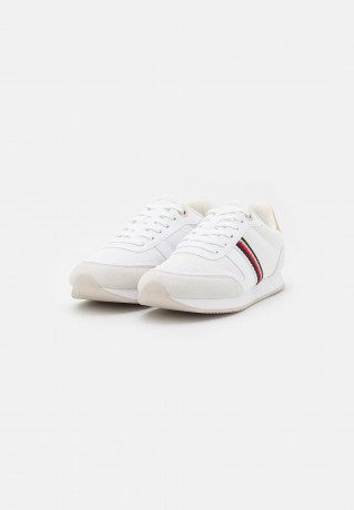 Tommy Hilfiger ESSENTIAL RUNNER Trainers white ESSENTIAL RUNNER — Кроссовки белый