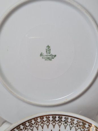 Чайное трио винтажное Winterling Kirchenlomitz Bavaria, белый фарфор с цветочным рисунком и обильной позолотой, Германия, 1960-70гг.