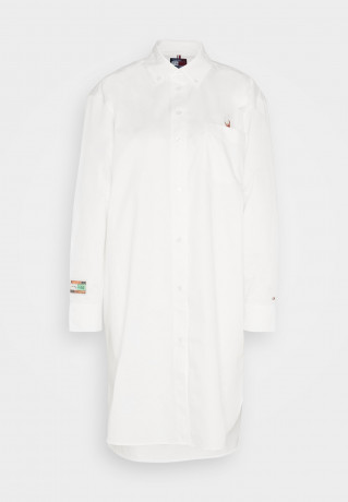 Tommy Hilfiger TOMMY HILFIGER X ANDY WARHOL LOBSTER EMBRO SHIRT DRESS Shirt dress ecru ПЛАТЬЕ-РУБАШКА TOMMY HILFIGER X ANDY WARHOL LOBSTER EMBRO Платье-рубашка экрю