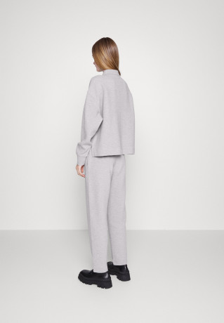 Tommy Hilfiger TAPERED OTTOMAN ANKLE PANT Tracksuit bottoms light grey heather TAPERED OTTOMAN ANKLE PANT Спортивные брюки светло-серый вереск