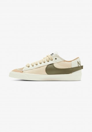Nike Sportswear JUMBO Sneaker low sanddrift olive silver JUMBO низкие кроссовки женские песчаник оливково-серебристый