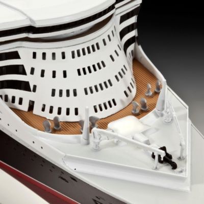 Revell Queen Mary 2 королева мария 2