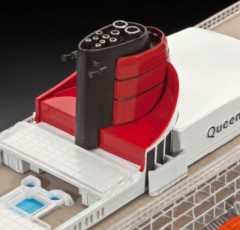 Revell Queen Mary 2  королева мария 2