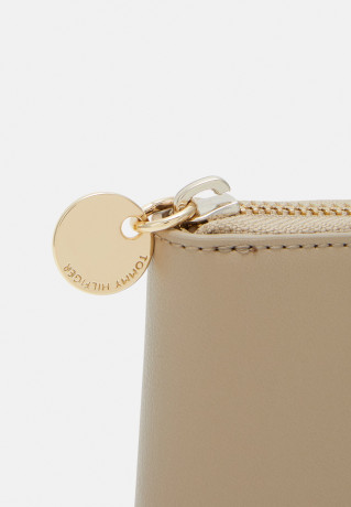 Tommy Hilfiger TH CHIC MED ZA Wallet beige TH CHIC MED ZA Кошелек бежевый
