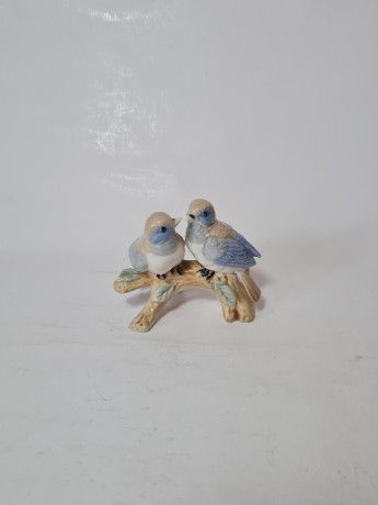 Статуэтка винтажная "Две голубые птички на ветке", фарфор, 16 х 9 см, 1960-70гг.