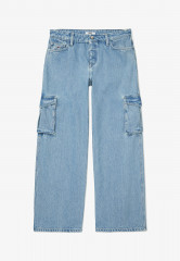 Tommy Hilfiger ADAPTIVE LOW RISE Straight leg jeans light wash ADAPTIVE LOW RISE Джинсы прямого кроя легкая стирка