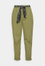 Tommy Hilfiger SCARF PLEATED TAPERED Trousers olive ШАРФ СО СКЛАДКАМИ Брюки оливковое