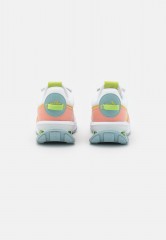 Nike Sportswear AIR MAX PRE-DAY NN EP Sneaker low white/celery/light madder root/ocean cube/vivid green/light orewood brown AIR MAX PRE-DAY NN EP — Низкие кроссовки женские белый/сельдерей/светлый корень марены/морской куб/ярко-зеленый/светло-коричневый