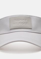 Tommy Hilfiger TOMMY COAST VISOR Cap weathered white TOMMY COAST VISOR Кепка выветрившийся белый