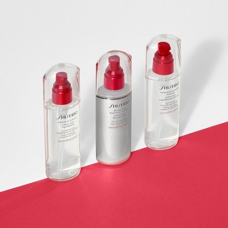 Shiseido Revitalizing Treatment Softener Восстанавливающий лечебный смягчитель