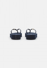 Tommy Hilfiger MONOGRAM FLAT  Mules space blue МОНОГРАММА FLAT Мюли космический синий