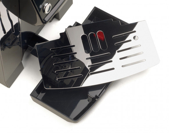 Acopino Acopino Kaffeevollautomat Latina, SIMPLY COFFEE: Zubereitung von Kaffee und Espresso per Knopfdruck. elfenbein Полностью автоматическая кофемашина Acopino Latina, SIMPLY COFFEE: приготовление кофе и эспрессо одним нажатием кнопки.