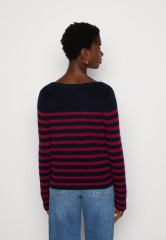 Tommy Hilfiger OPEN C-NECK SWEATER Jumper desert sky/italian wine СВИТЕР С ОТКРЫТЫМ ВЫРЕЗОМ Джемперы небо пустыни/итальянское вино