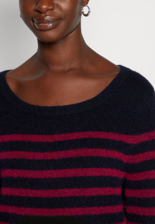 Tommy Hilfiger OPEN C-NECK SWEATER Jumper desert sky/italian wine СВИТЕР С ОТКРЫТЫМ ВЫРЕЗОМ Джемперы небо пустыни/итальянское вино