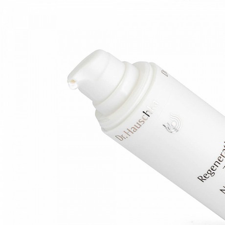 Dr. Hauschka Regeneration Tag und Nachtserum  Регенерирующая дневная и ночная сыворотка
