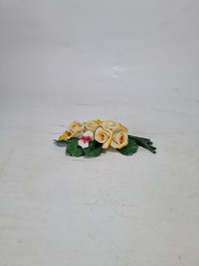 Фигурка винтажная Capodimonte &quot;Ветка из 5 желтых бутонов и розовыми цветками&quot;,  фарфор, 12 x 6 x 3,5 см, Италия, 1960-1970гг.