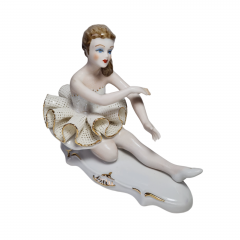 Статуэтка винтажная "Танцовщица", фарфор, 12 x 13,5 см, Румыния, 1960-70гг.