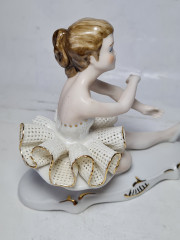 Статуэтка винтажная "Танцовщица", фарфор, 12 x 13,5 см, Румыния, 1960-70гг.