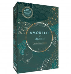 AMORELIE x Lovebox Adventskalender 2026 fuer Paare, 24 Ueberraschungen, AMORELIE x Lovebox Эротический адвент-календарь 2026 для пар с товарами для чувственных экспериментов и цифровыми материалами, 24 сюрприза