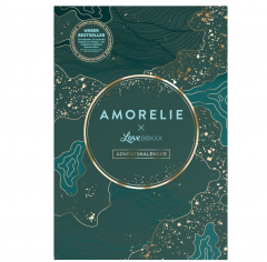 AMORELIE x Lovebox Adventskalender 2026 fuer Paare, 24 Ueberraschungen, AMORELIE x Lovebox Эротический адвент-календарь 2026 для пар с товарами для чувственных экспериментов и цифровыми материалами, 24 сюрприза