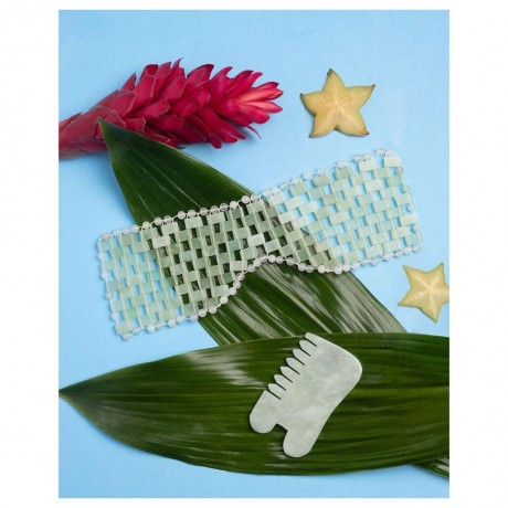 Earth Harbor Island Jade Gemstone Gua Sha + Massaging Comb Island Jade Gemstone Gua Sha + массажная расческа