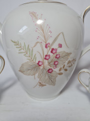 Zeh Scherzer Bavaria Фарфоровый набор для чая &quot;Розовые цветы&quot;: Чайник, сахарница, молочник, Германия, 1960-70гг.