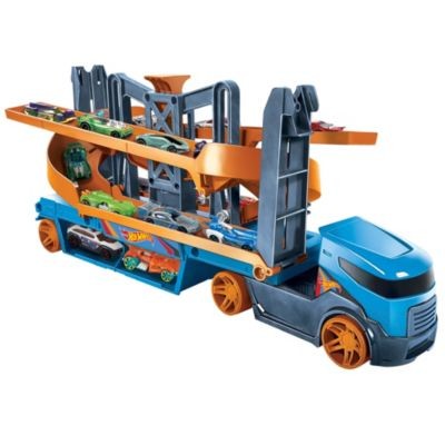 Mattel Hot Wheels Mega Action Transporter fur 20 1:64 Spielzeugautos Hot Wheels Mega Action Transporter для 20 машинок в масштабе 1:64