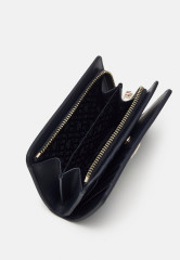 Tommy Hilfiger TIMELESS MED BI FOLD Wallet space blue TIMELESS MED BI FOLD Бумажник космический синий