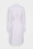 Tommy Hilfiger KNEE DRESS Shirt dress shirting global pop ПЛАТЬЕ НА КОЛЕНАХ Платье-рубашка мировая поп-музыка