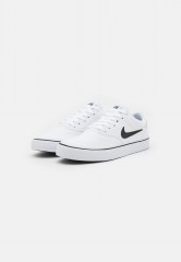 Nike SB CHRON UNISEX Sneaker low white/black CHRON UNISEX Низкие кроссовки женские белый черный