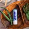 Labello Lippenpflegestift Hydro Care LSF 15 Карандаш бальзам для ухода за губами Hydro Care,  увлажняющий с Алоэ Вера и Масло Ши, 4,8 г
