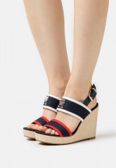 Tommy Hilfiger FEMININE WEDGE Platform sandals red/white/blue FEMININE WEDGE Босоножки на платформе красный/белый/синий