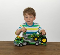 klein klein Transporter mit John Deere Traktor небольшой фургон с трактором John Deere